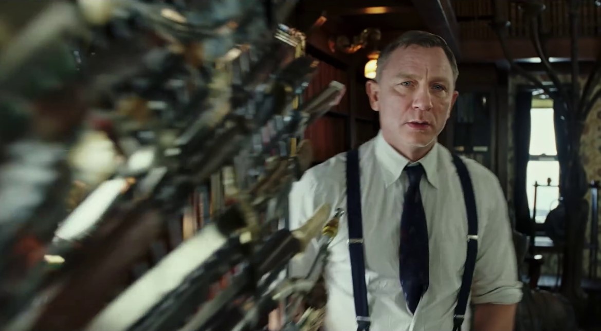 Knives Out (2019)